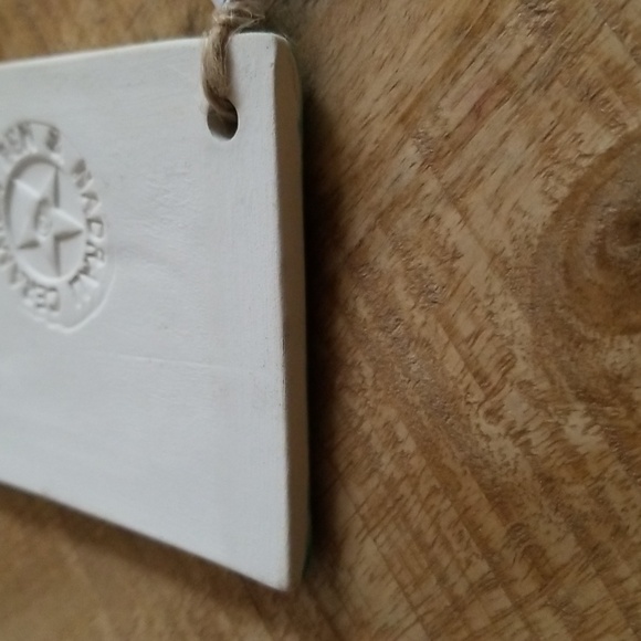 Ben & Nadrali Ceramic Plaque - Picture 6 of 10